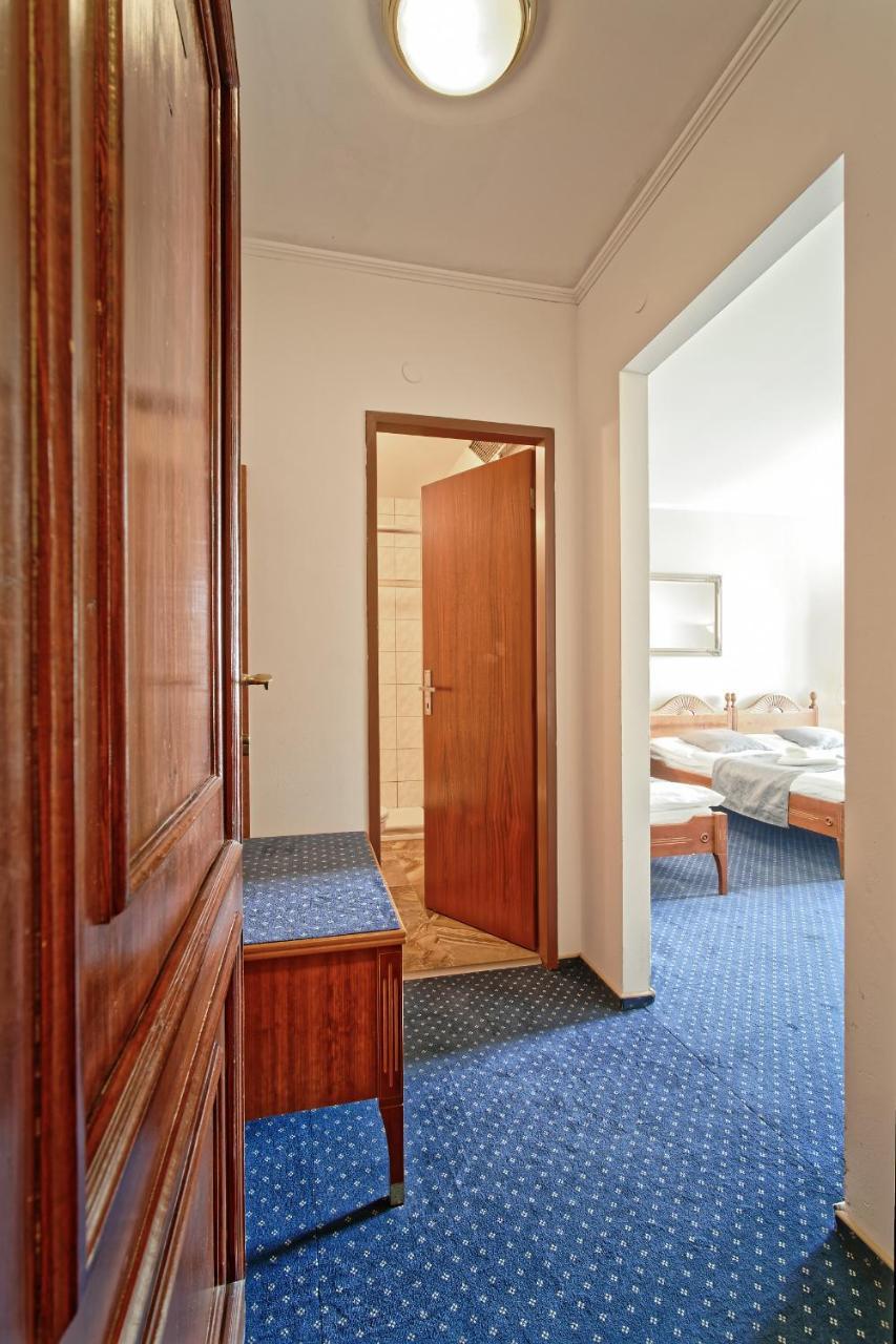 Hotel Napoleon Austerlitz Εξωτερικό φωτογραφία