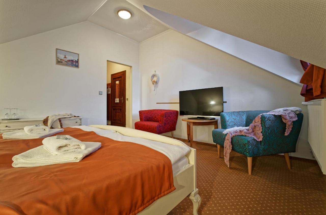 Hotel Napoleon Austerlitz Εξωτερικό φωτογραφία