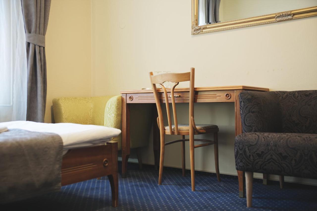 Hotel Napoleon Austerlitz Εξωτερικό φωτογραφία