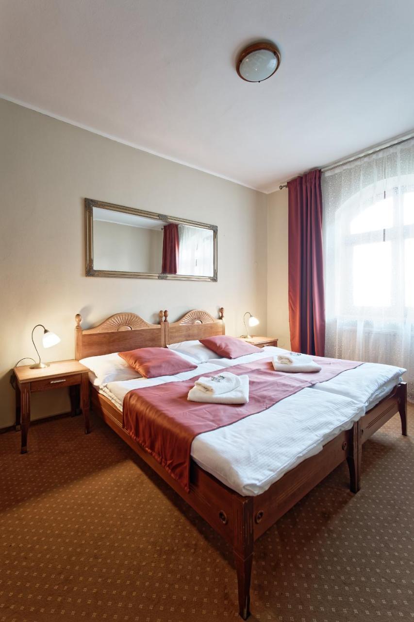 Hotel Napoleon Austerlitz Εξωτερικό φωτογραφία