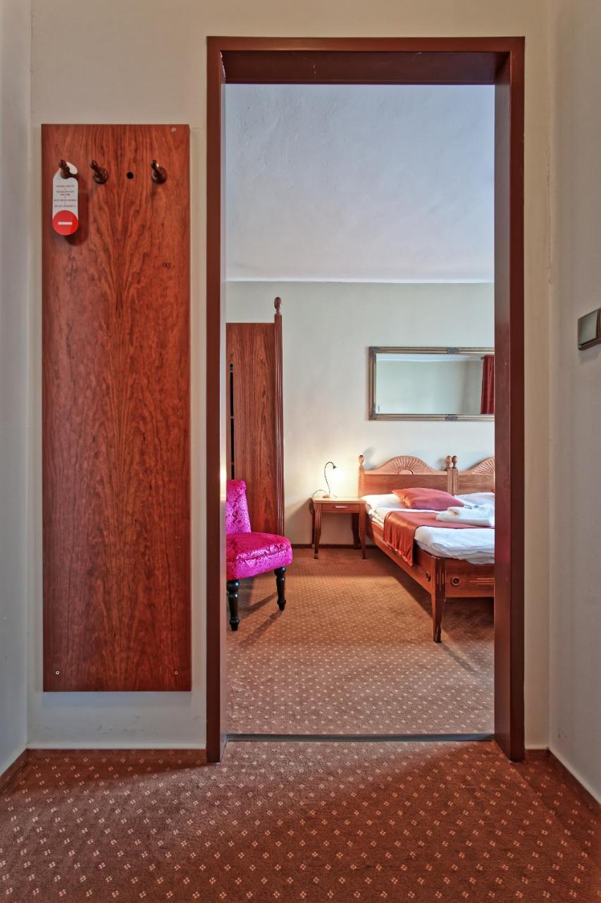Hotel Napoleon Austerlitz Εξωτερικό φωτογραφία