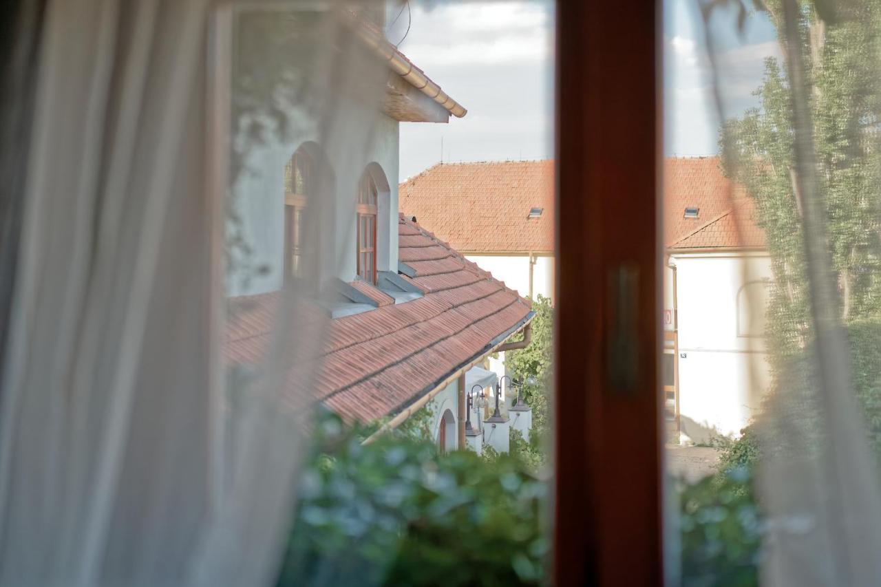 Hotel Napoleon Austerlitz Εξωτερικό φωτογραφία